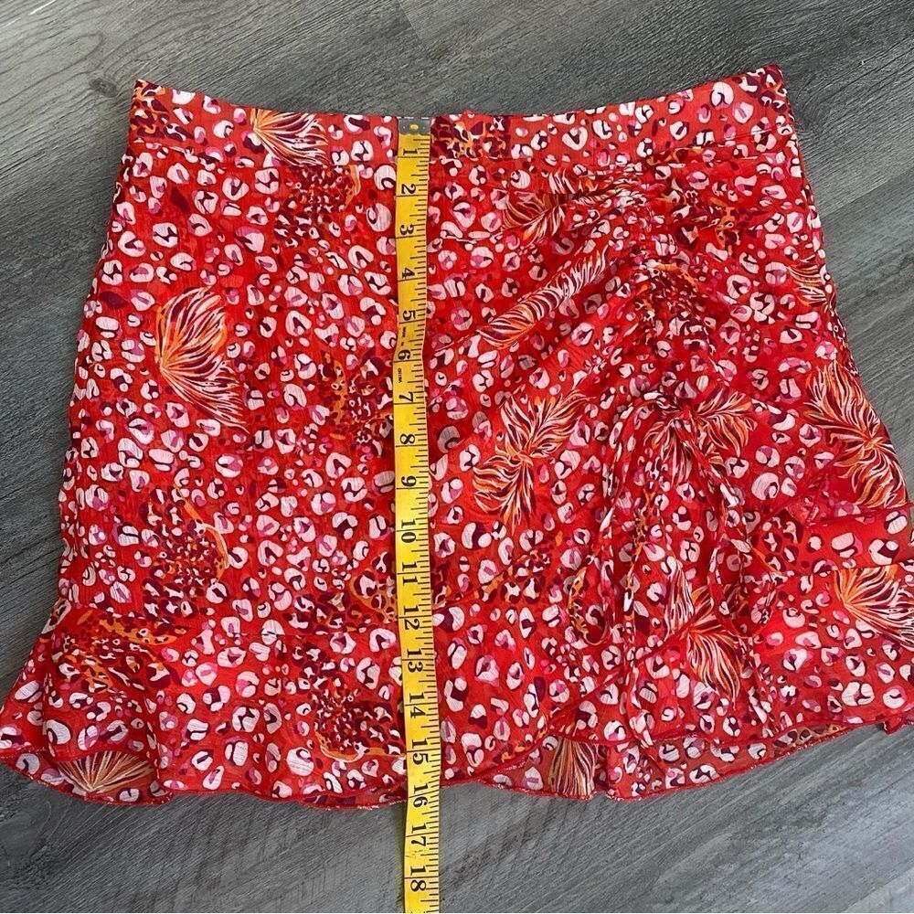 Nasty Gal Mini Skirt Petite Ruched Side Animal Print NEW 10 - Picture 9 of 13